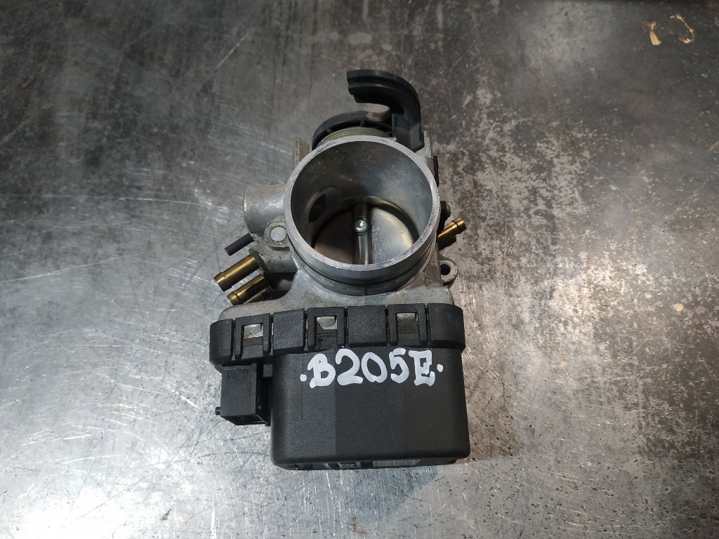 Заслонка дроссельная Saab 9-3 1998-2003 YS3D B205E 9188186 контрактная
