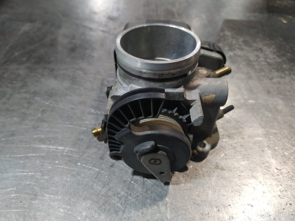 Заслонка дроссельная Saab 9-3 YS3D B205E