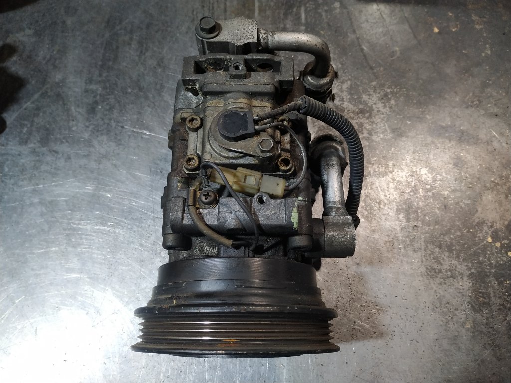 Компрессор кондиционера Daihatsu Pyzar 1996-2002 G303G HD 4425001711 контрактная