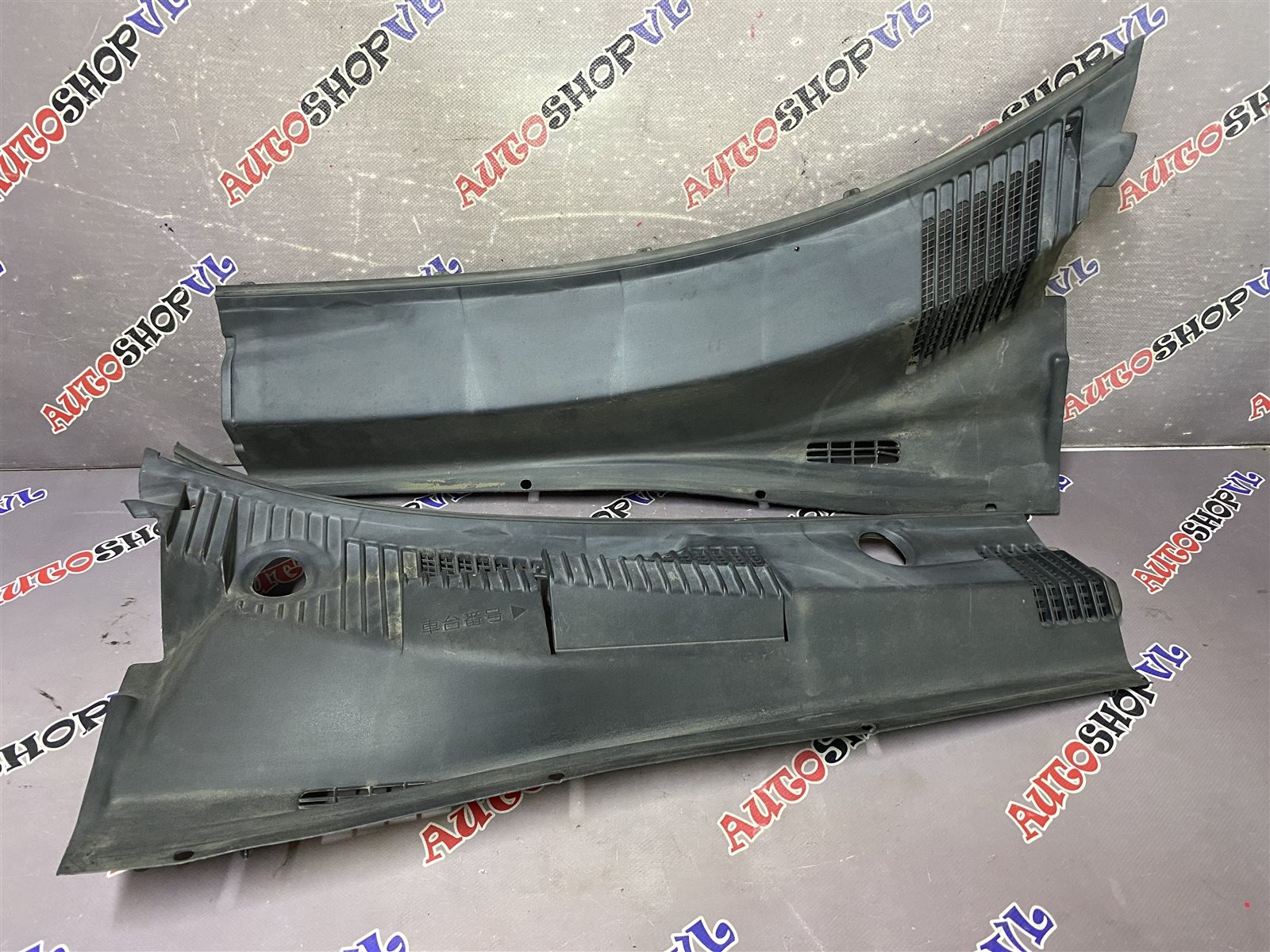Решетка под дворники TOYOTA PRIUS 09.1998 NHW10 1NZFXE 55781-47010 контрактная
