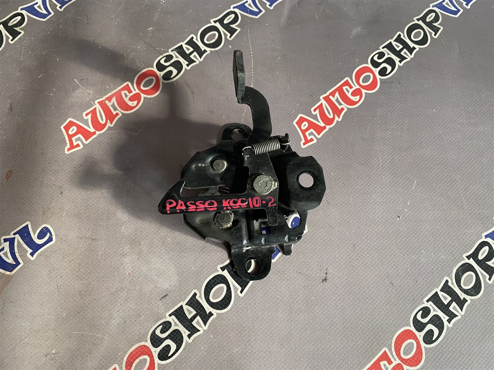 Замок капота TOYOTA PASSO 03.2009 KGC10 1KRFE 53510-B1010 контрактная