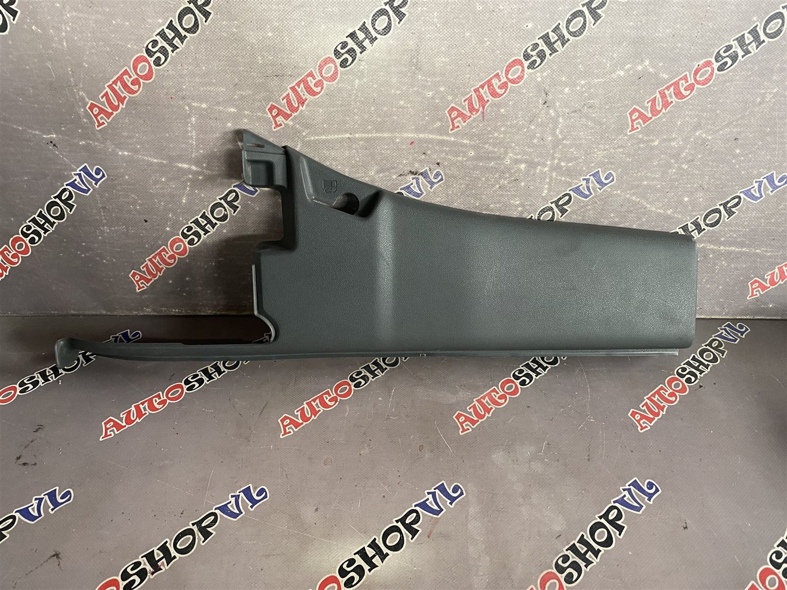 Пластик салона правый DAIHATSU HIJET 07.2012 S331V KFVE 62413-B5010-B0 контрактная