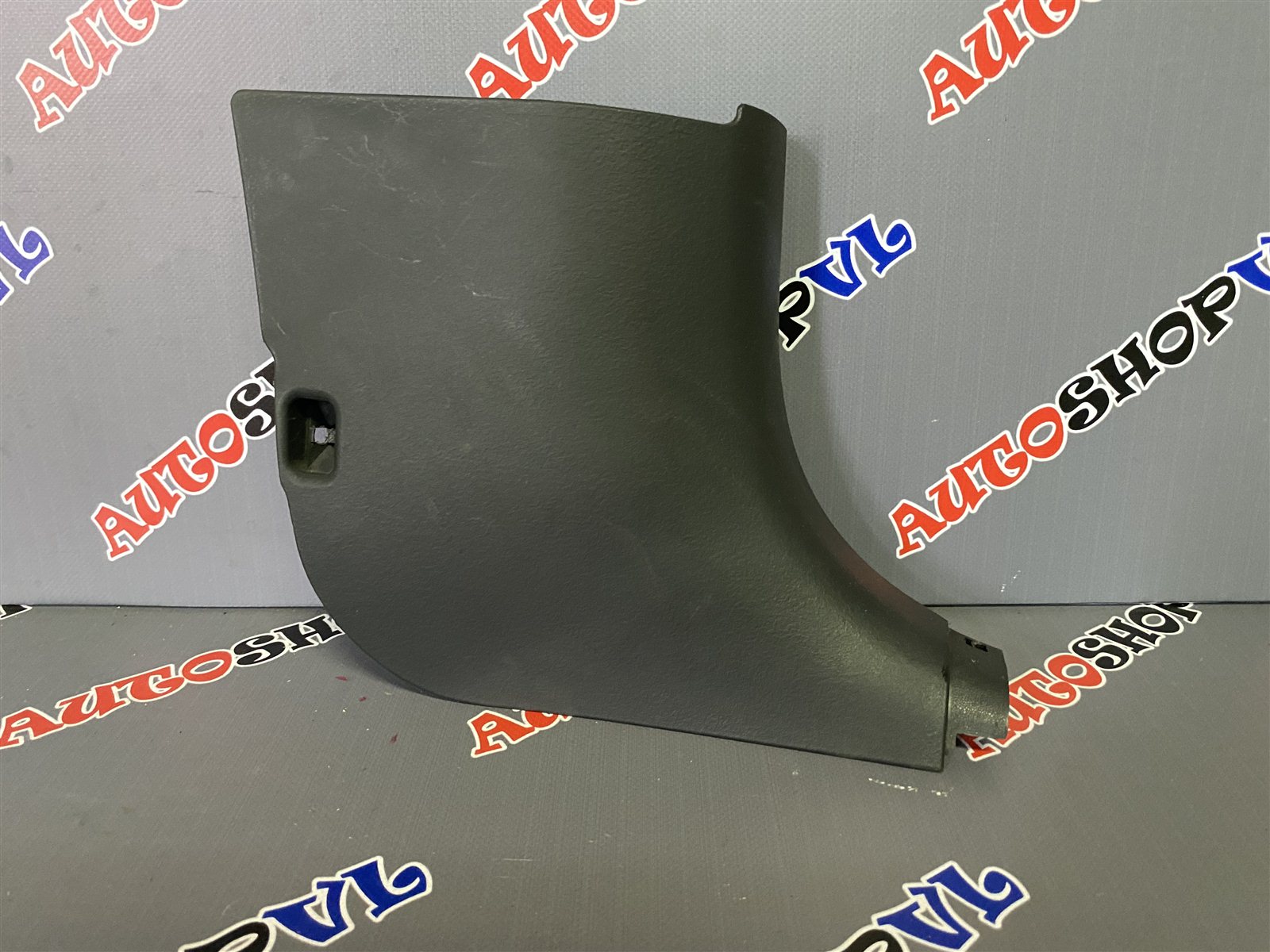 Обшивка салона передняя правая TOYOTA VITZ 11.2001 NCP13 1NZFE 62111-52020-B0 контрактная