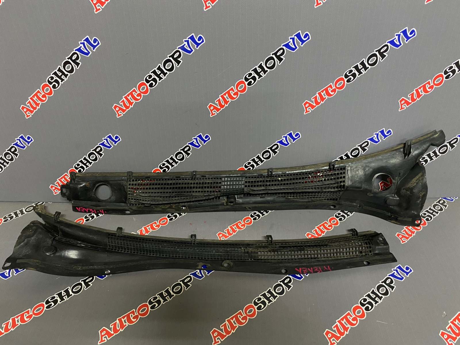 Решетка под дворники CAMRY PROMINENT 04.1991 VZV31 1VZFE