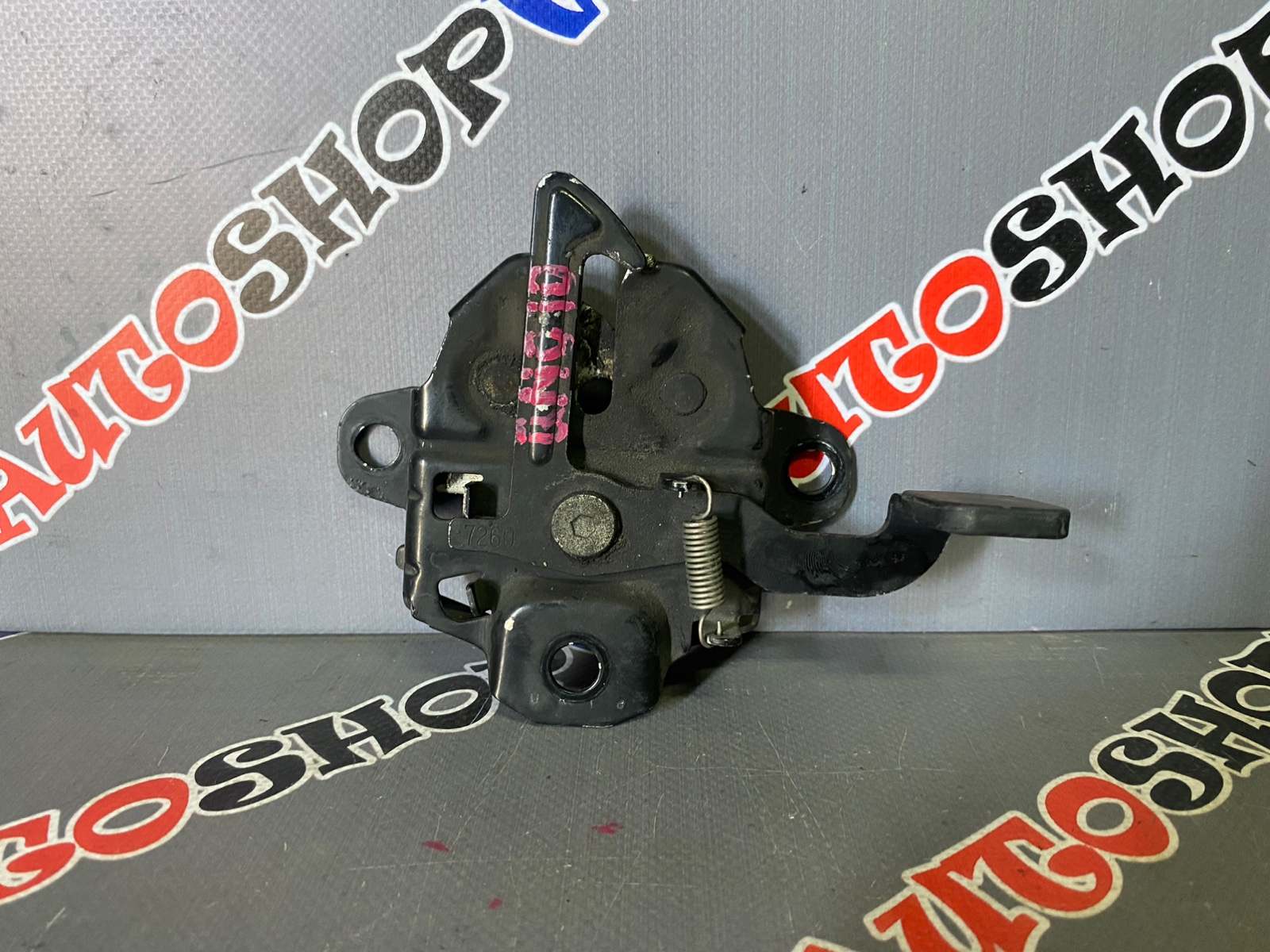 Замок капота TOYOTA PASSO QNC10 K3VE 53510-B1010 контрактная