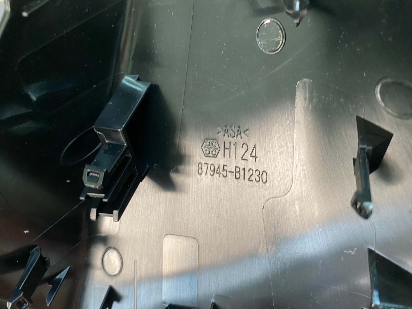 Заглушка зеркала левая TOYOTA ROOMY | TANK M900A | M910A