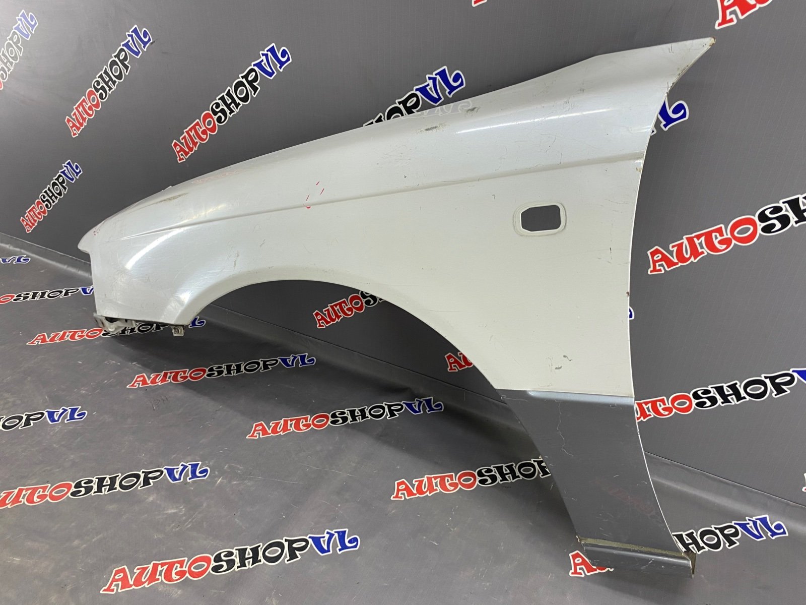 Крыло переднее левое VISTA SV40 4SFE