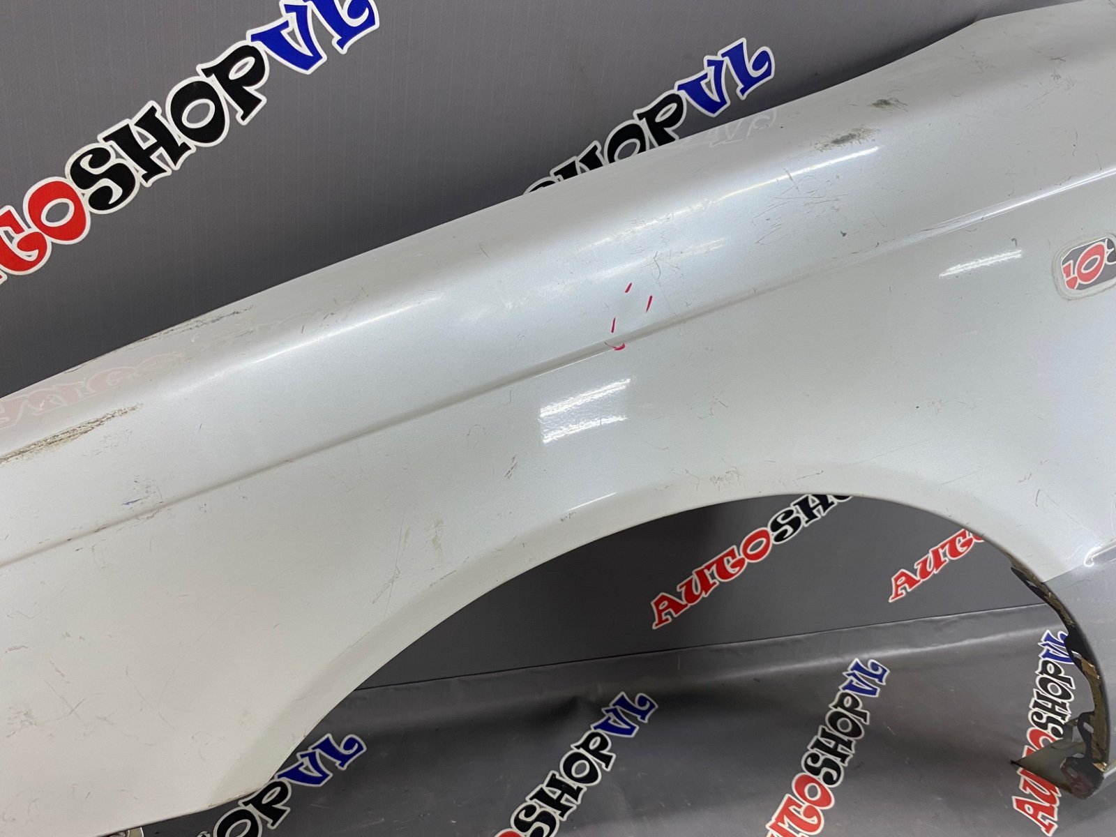 Крыло переднее левое VISTA SV40 4SFE