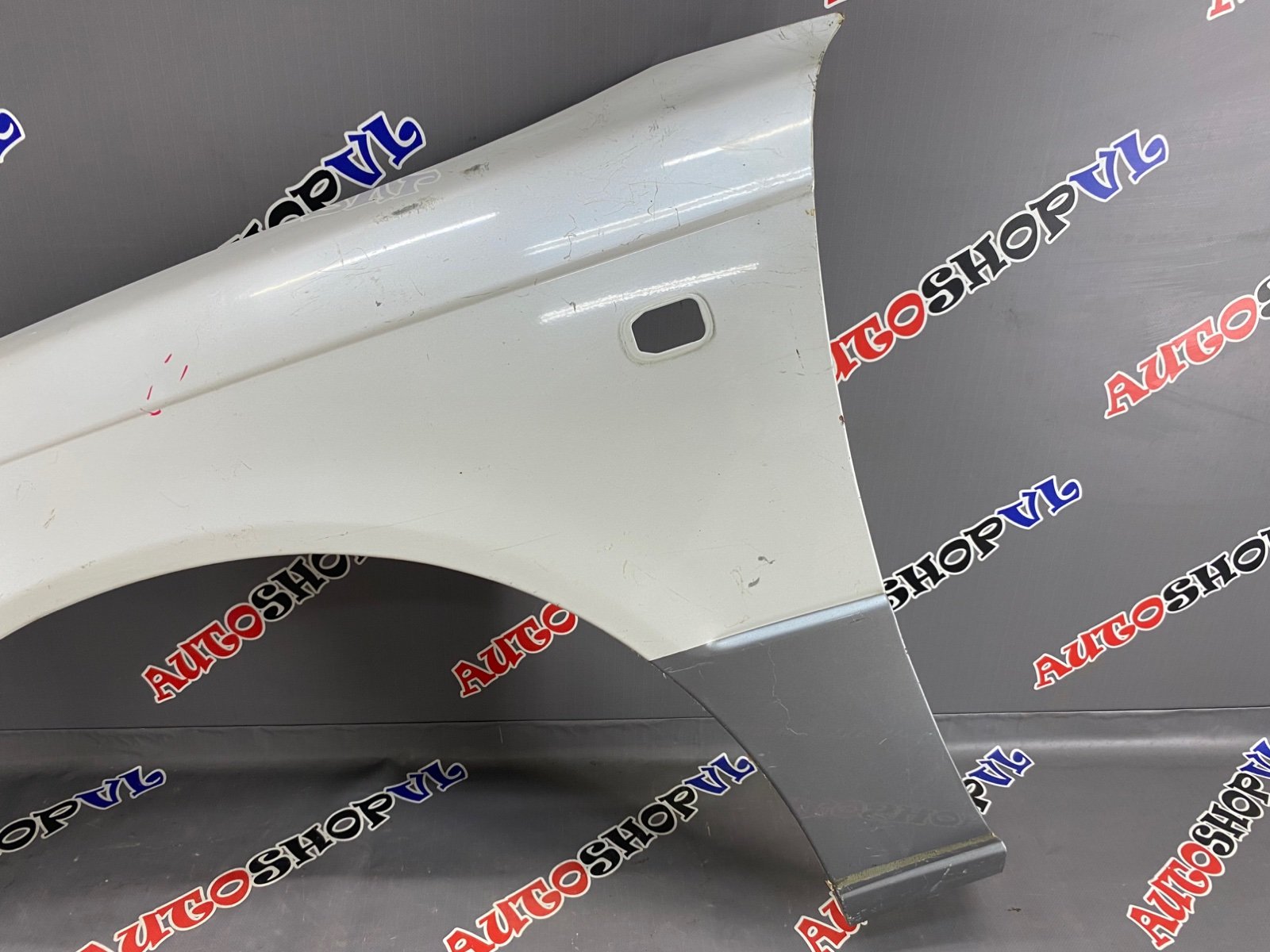 Крыло переднее левое VISTA SV40 4SFE