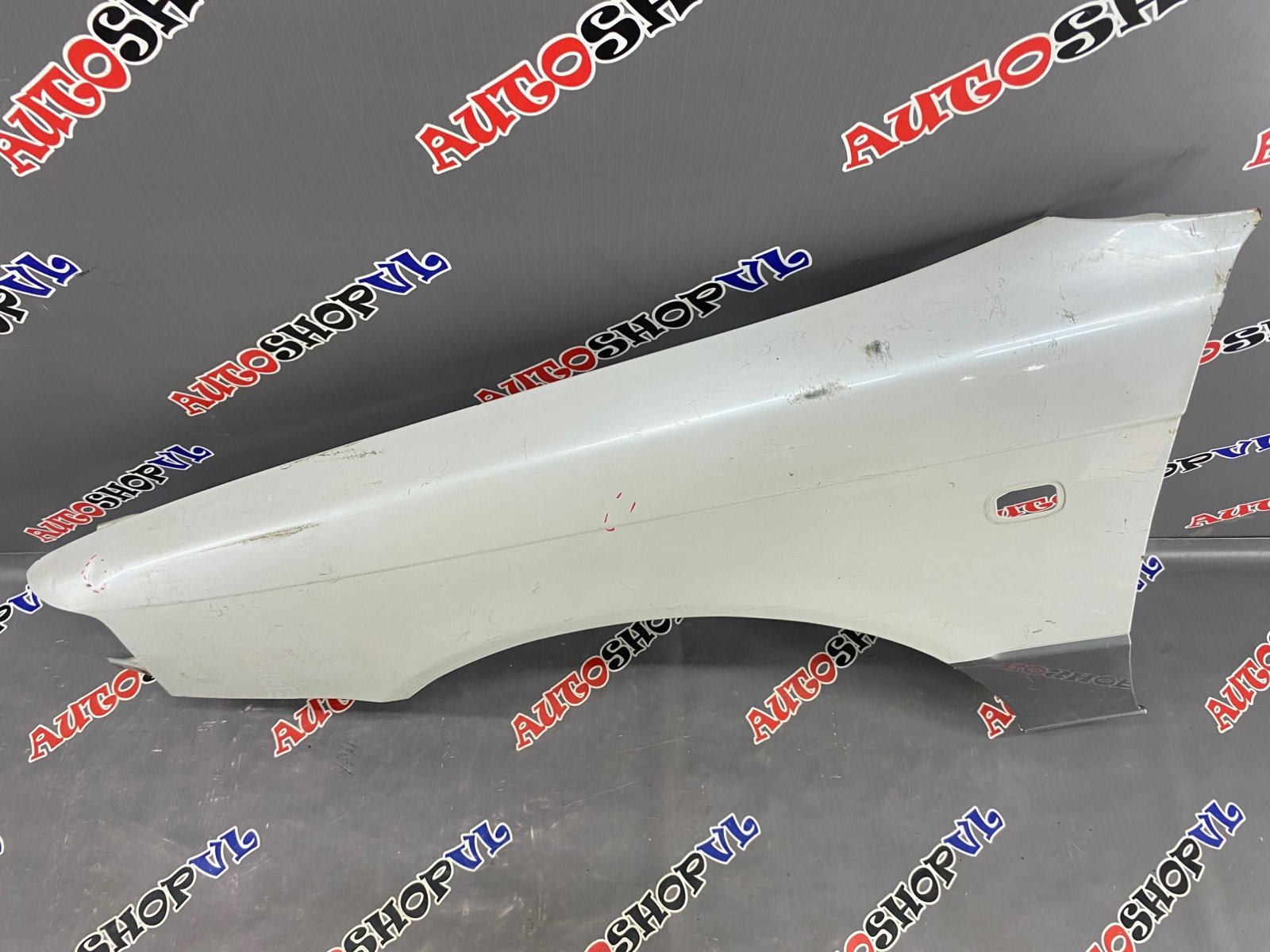 Крыло переднее левое VISTA SV40 4SFE