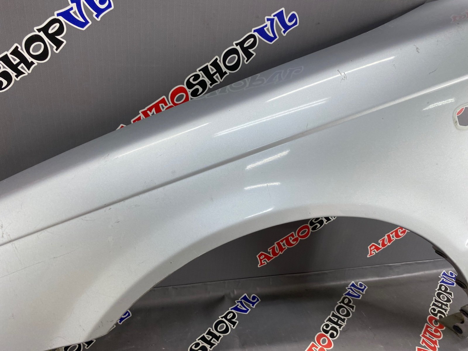 Крыло переднее левое VISTA SV40 4SFE