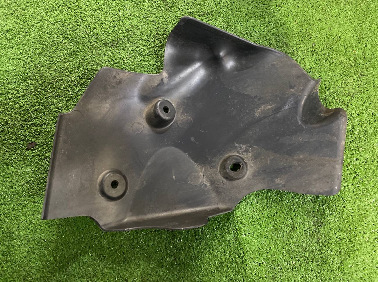 Теплозащитный экран Porsche Panamera 2010 970 97050454300 контрактная