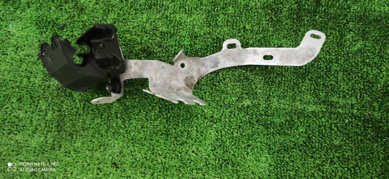Кронштейн задний правый BMW X6 2022 F96 61139249146 контрактная