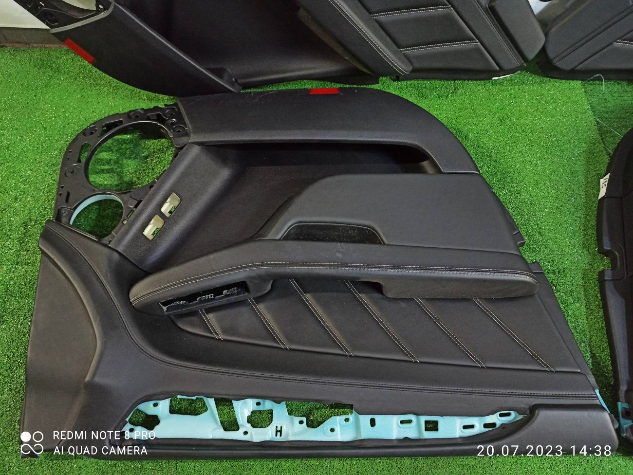 Обшивки двери Mercedes-Benz GLE-Class W166 M157