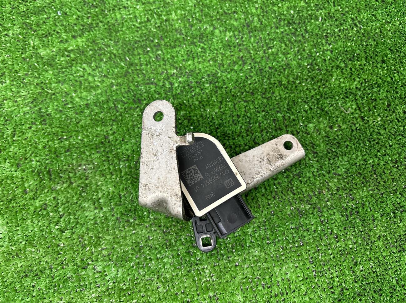 Датчик уровня кузова задний правый 7-Series G11 Датчик уровня кузова задний правый 7-Series G11