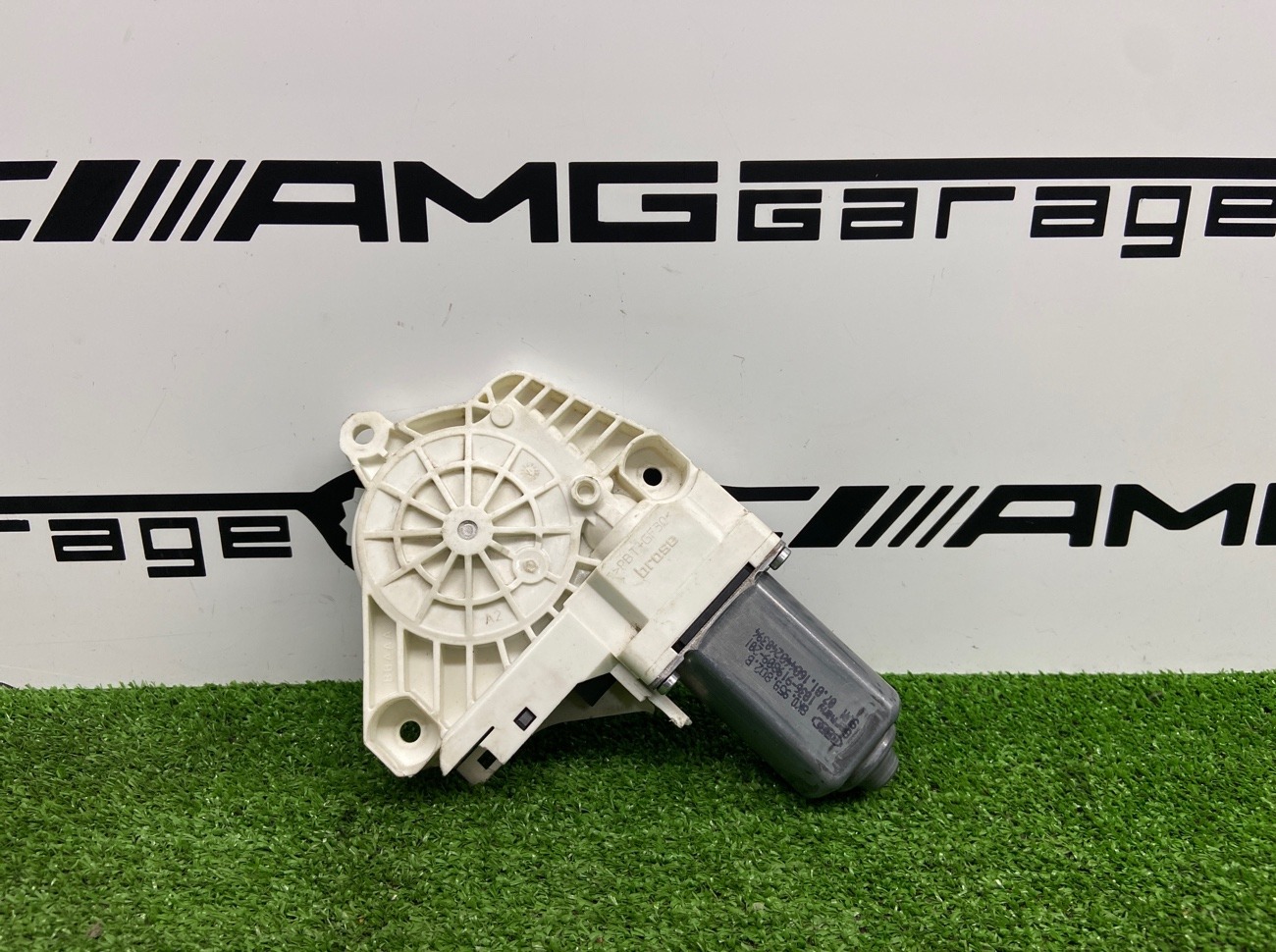 Мотор стеклоподъемника передний правый AUDI Q5 FYB 8K0959802B контрактная