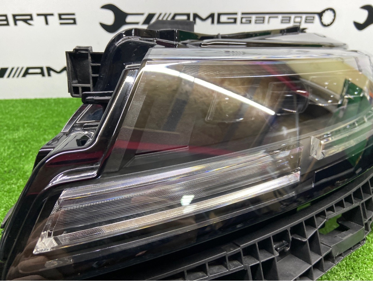 Фара левая Land Rover Range Rover sport L461