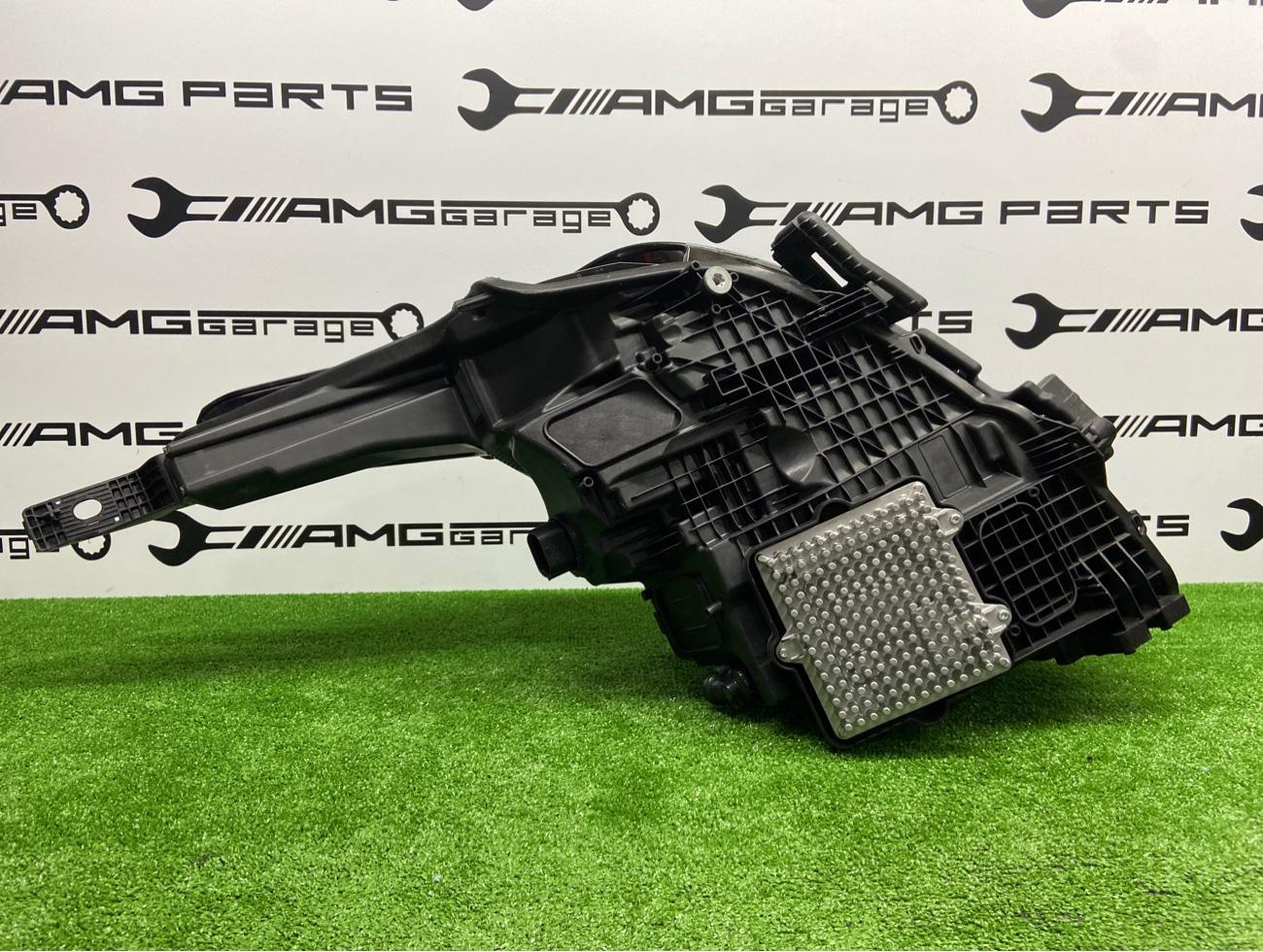 Фара правая Range Rover L460