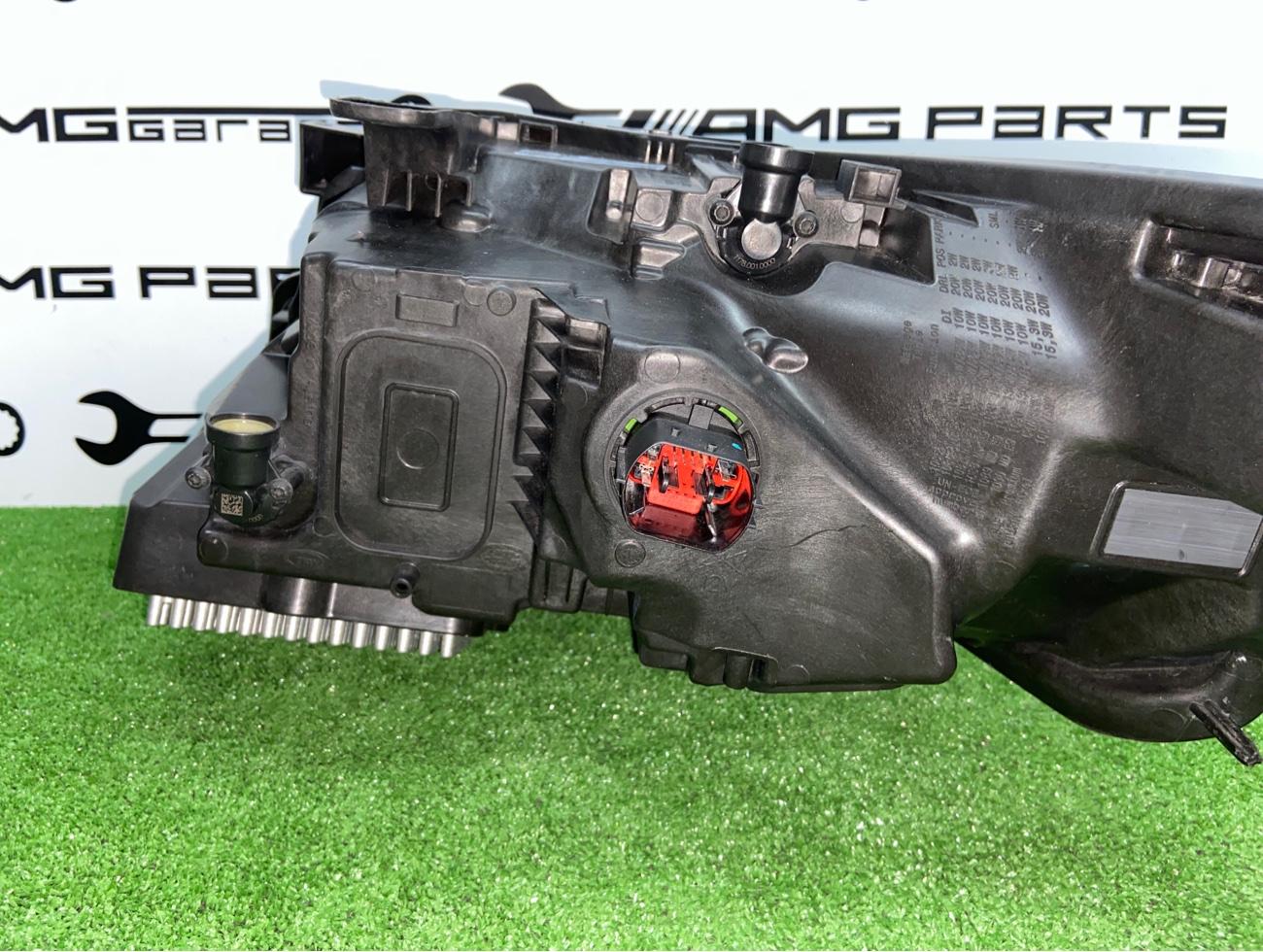 Фара правая Range Rover L460