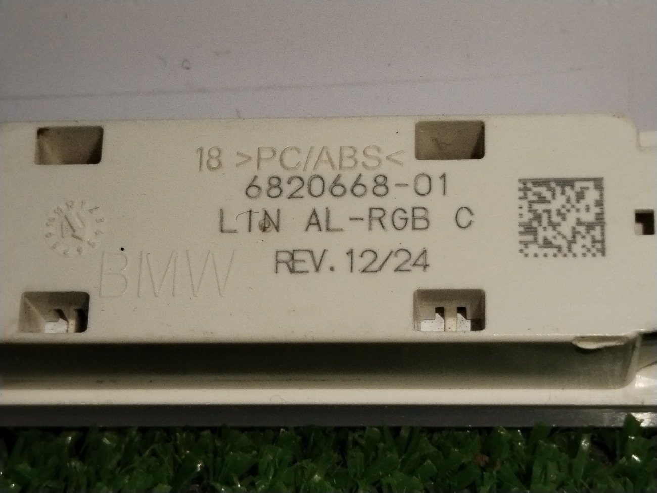 Плафон освещения салона 7-Series G11