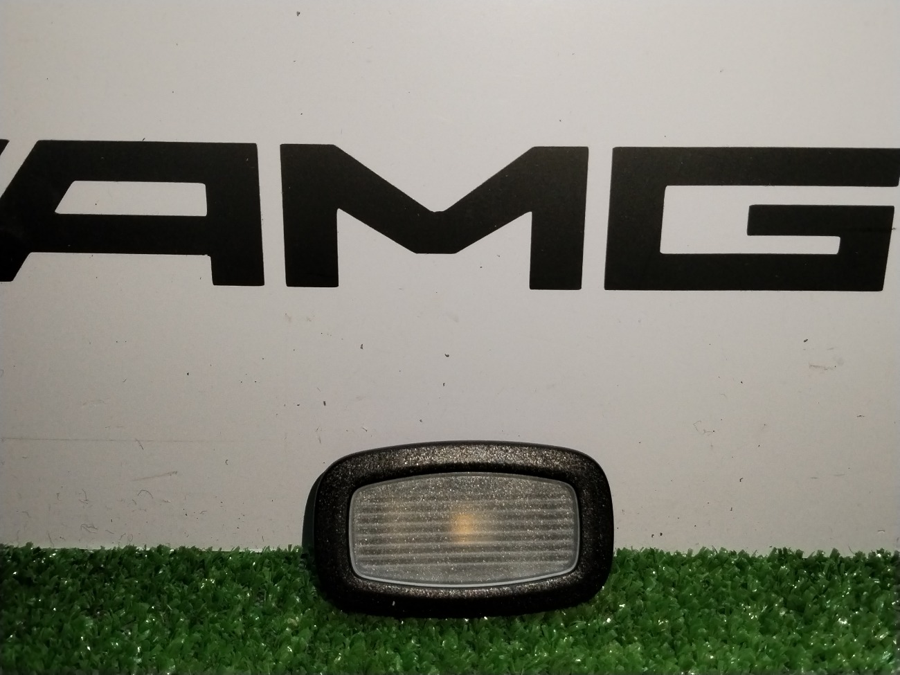 Запчасть лампа подсветки Mercedes-Benz E-Class C238 A00090696049051 контрактная Лампа подсветки Mercedes-Benz E-Class C238 A00090696049051 контрактная