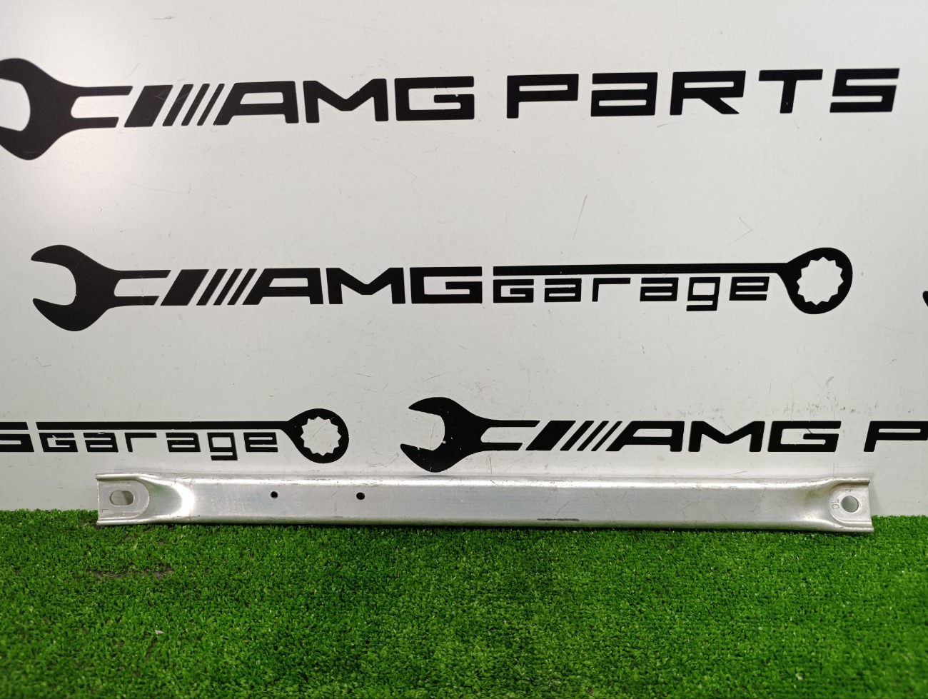 Распорка левая BMW 5-series G30 51617407775 контрактная