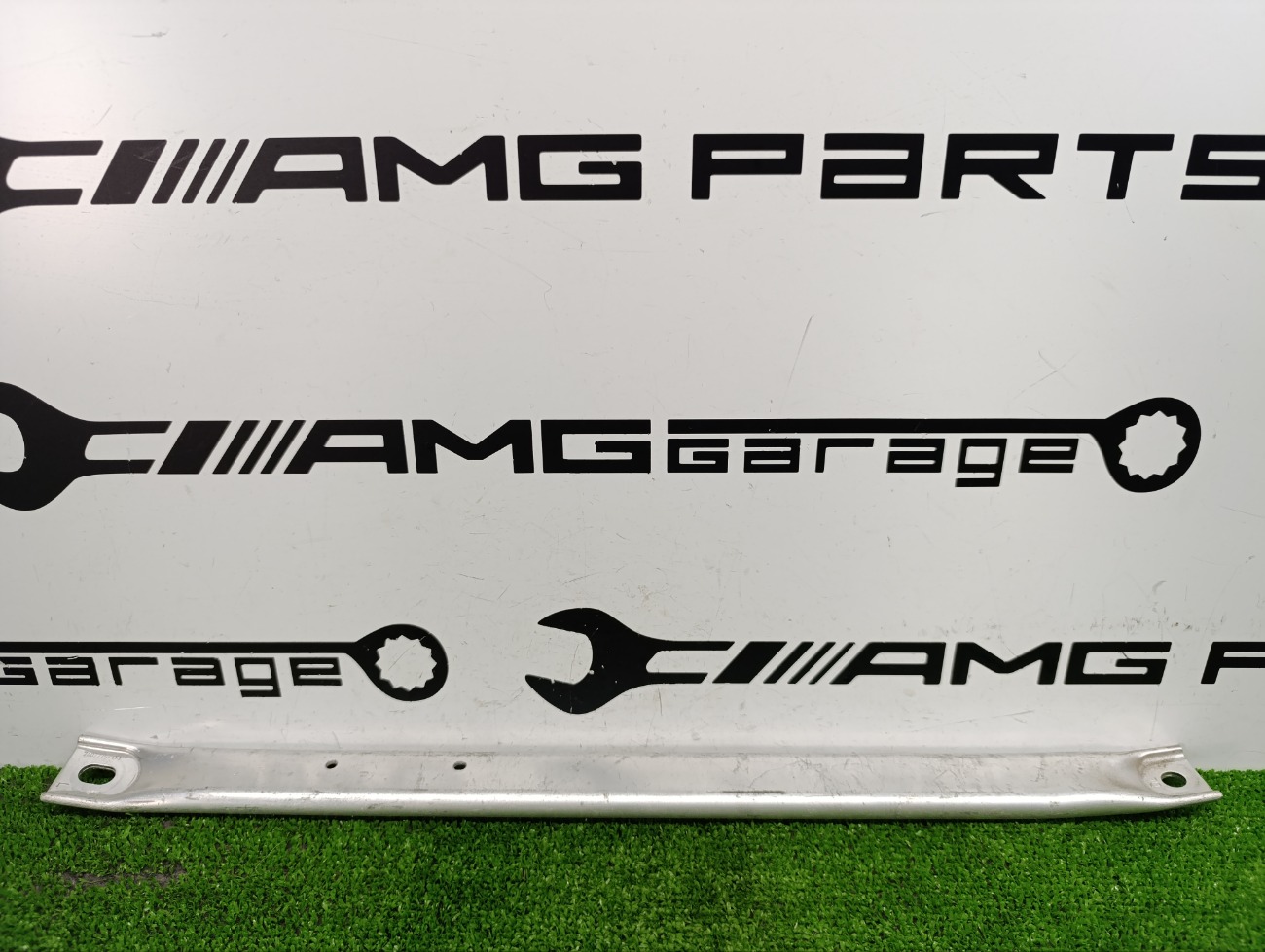 Распорка левая 5-series G30