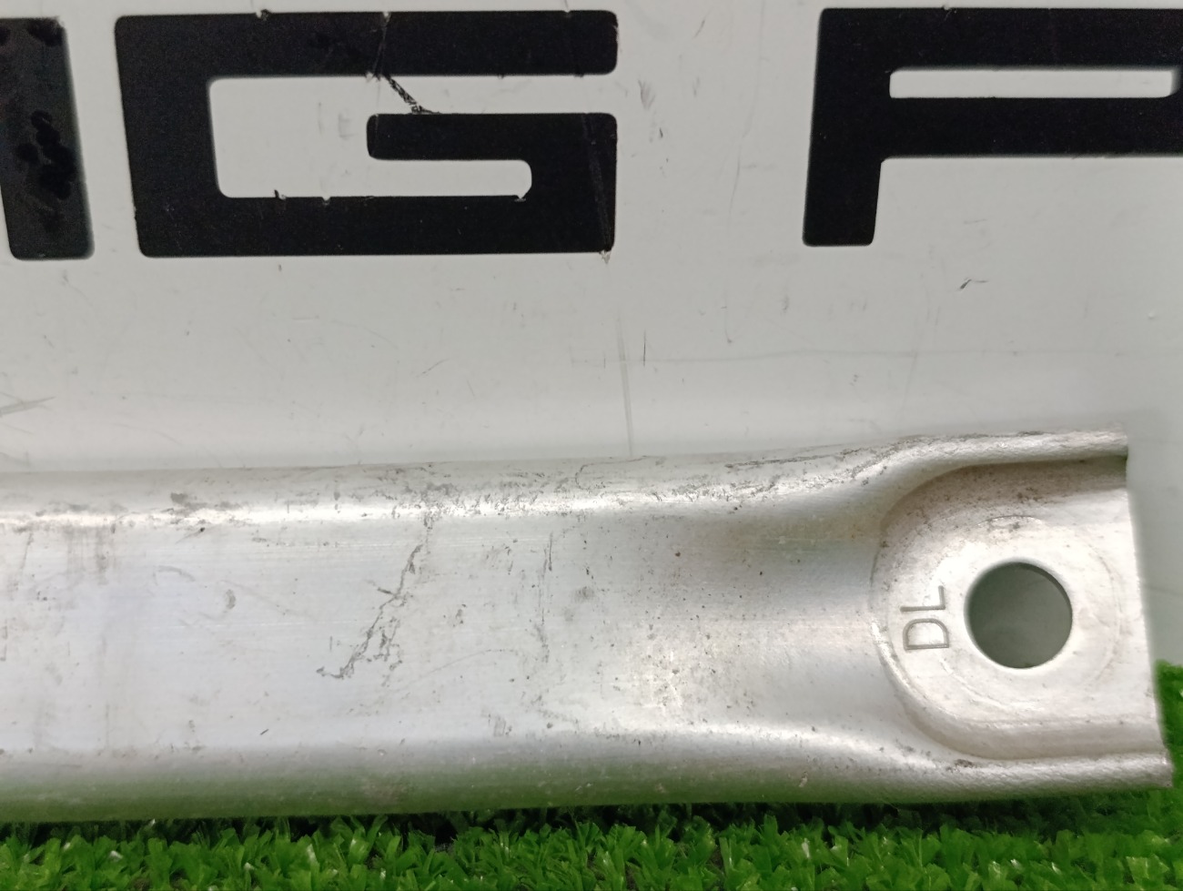 Распорка левая 5-series G30