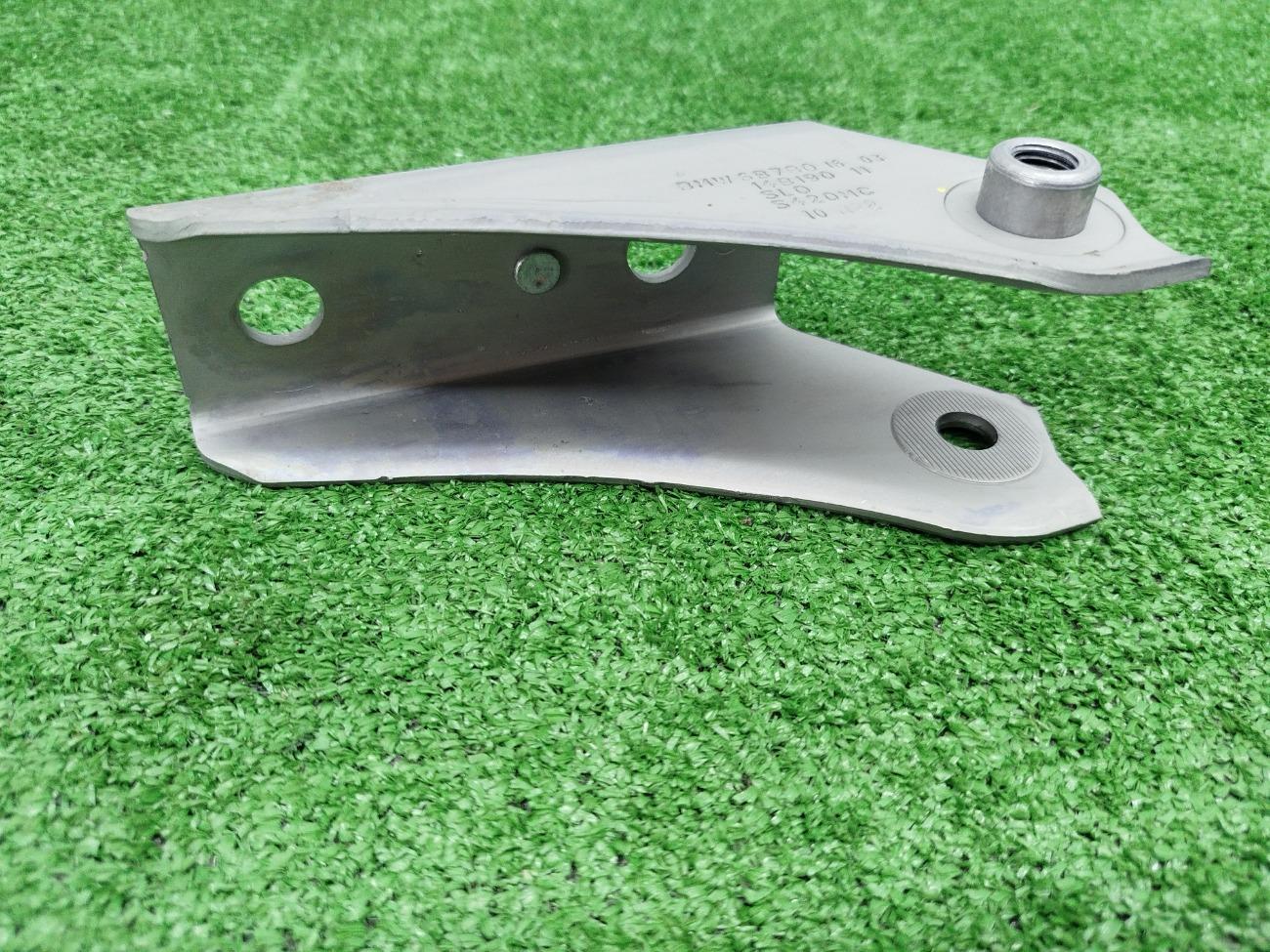 Кронштейн рычага задний правый BMW X6 G06 B57D30B