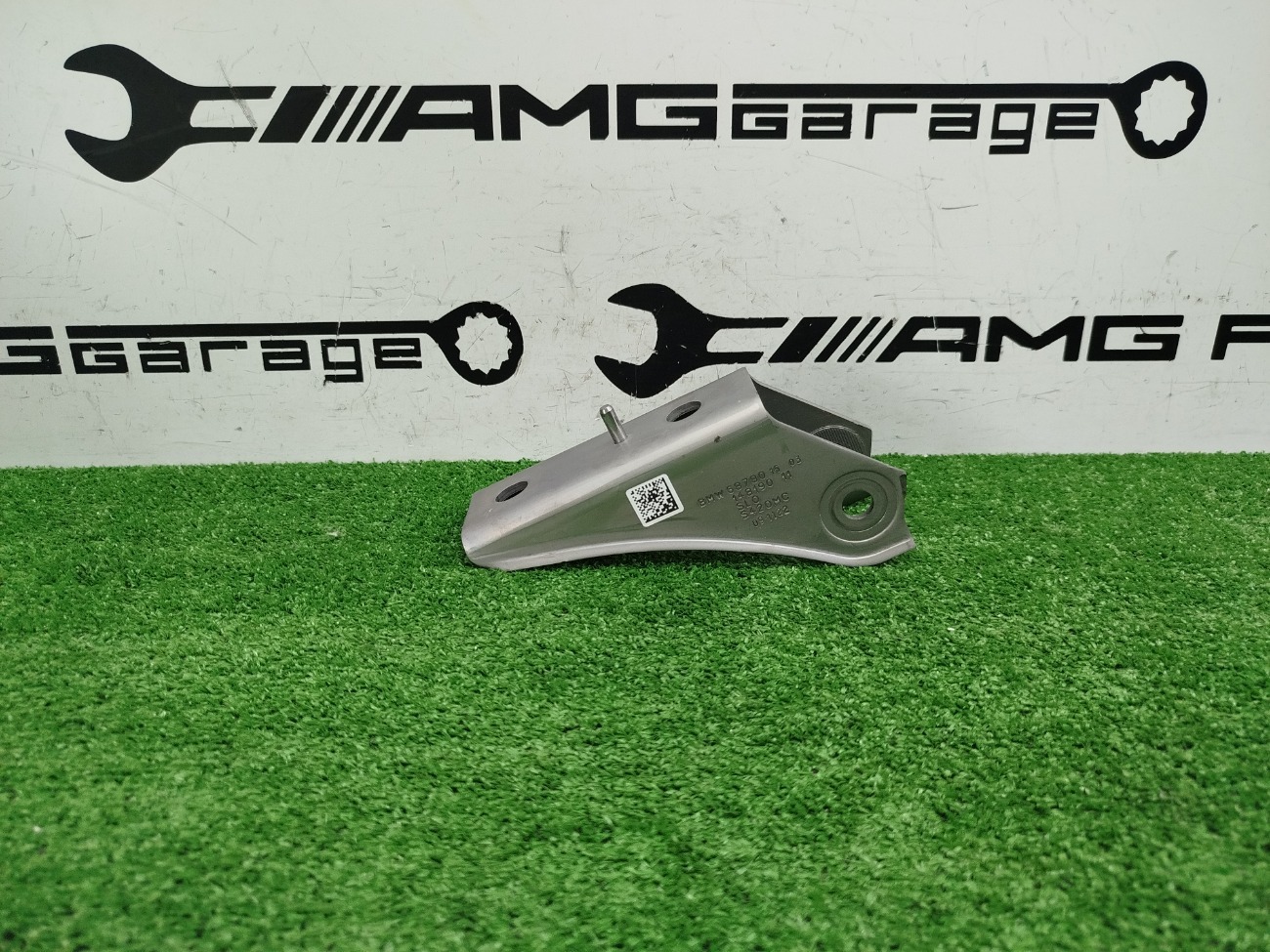 Кронштейн рычага задний левый BMW X6 2023 G06 B57D30B 33316878015 контрактная