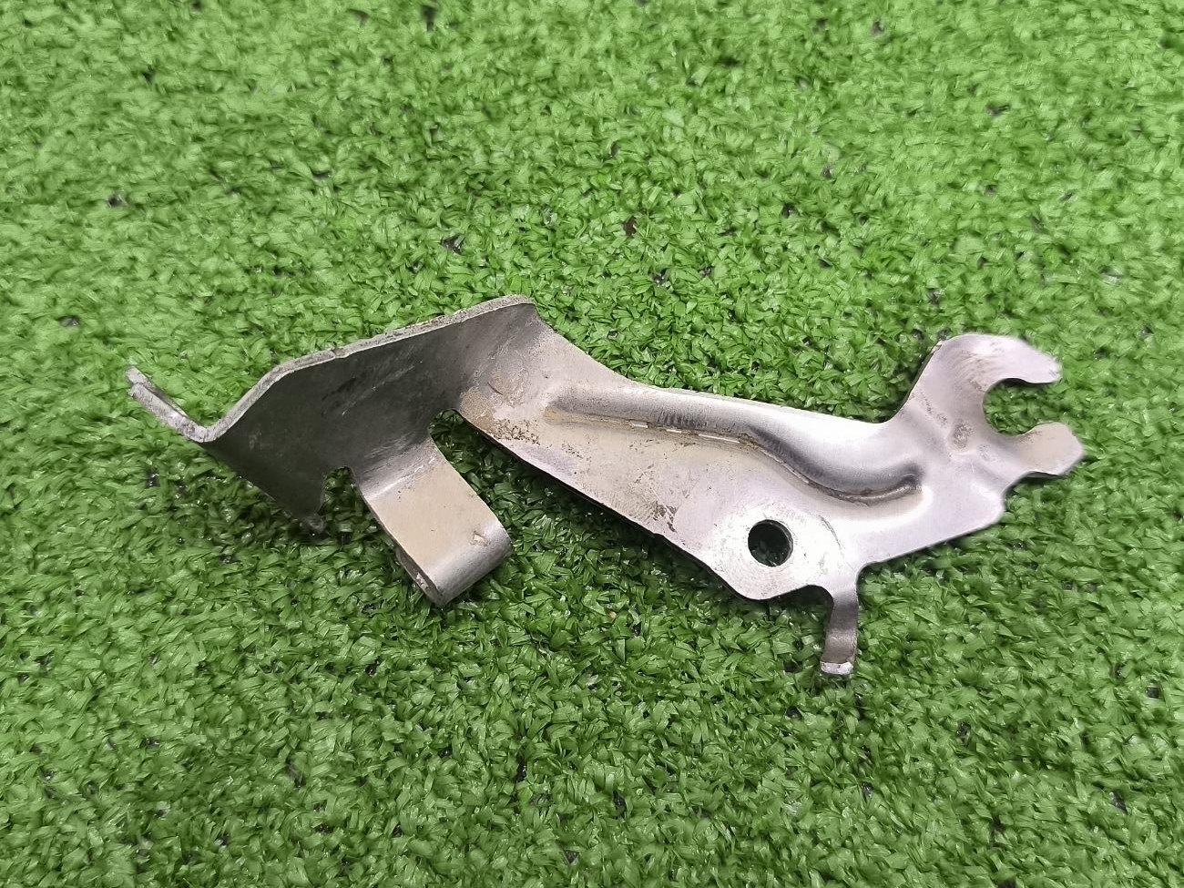 Держатель правый BMW X6 G06 B57D30B