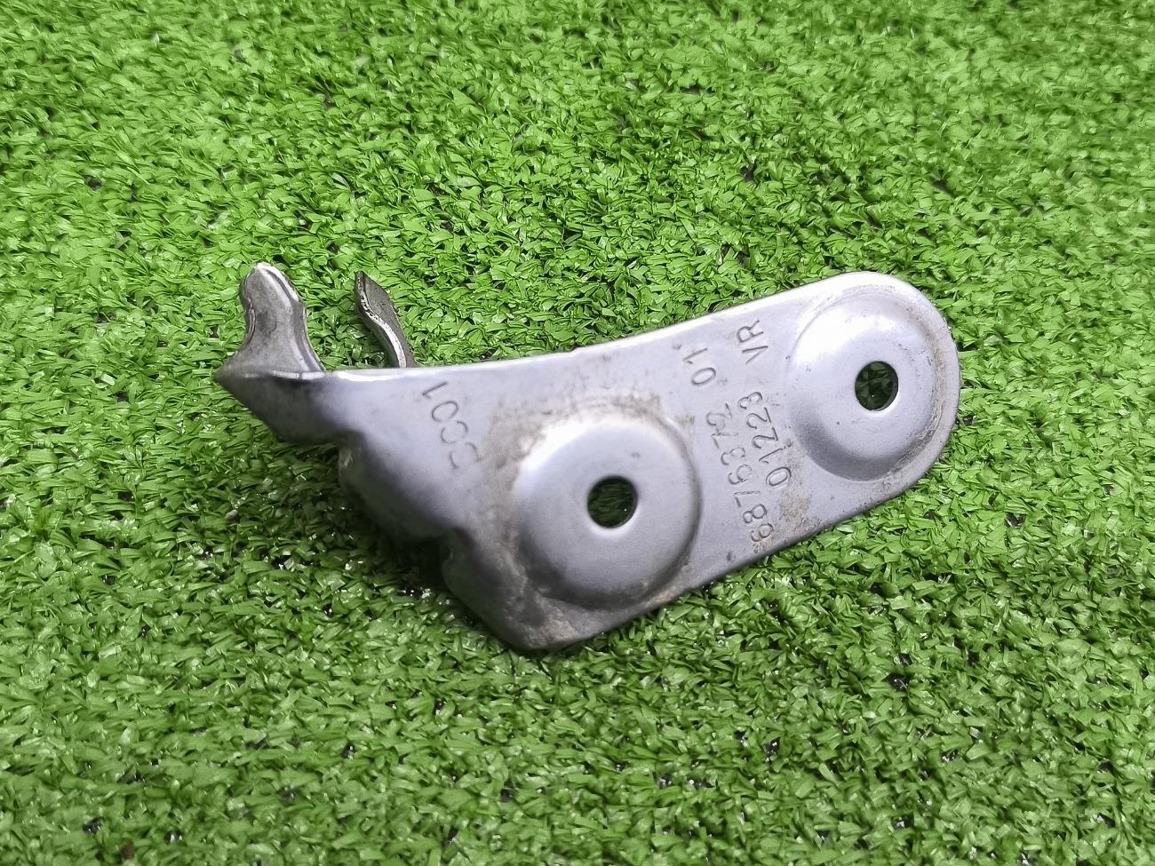 Держатель передний правый BMW X6 G06 B57D30B