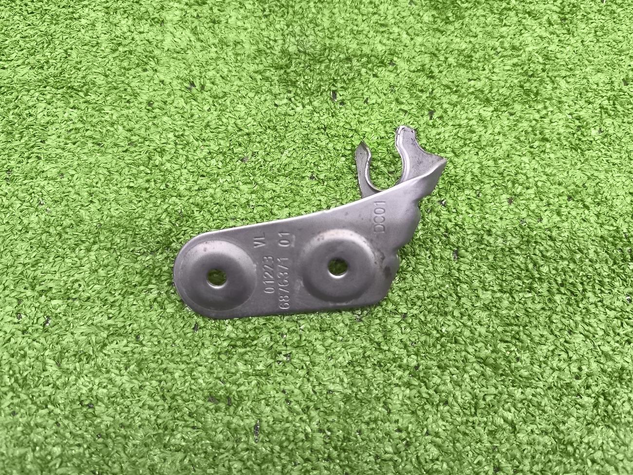 Держатель передний левый BMW X6 G06 B57D30B