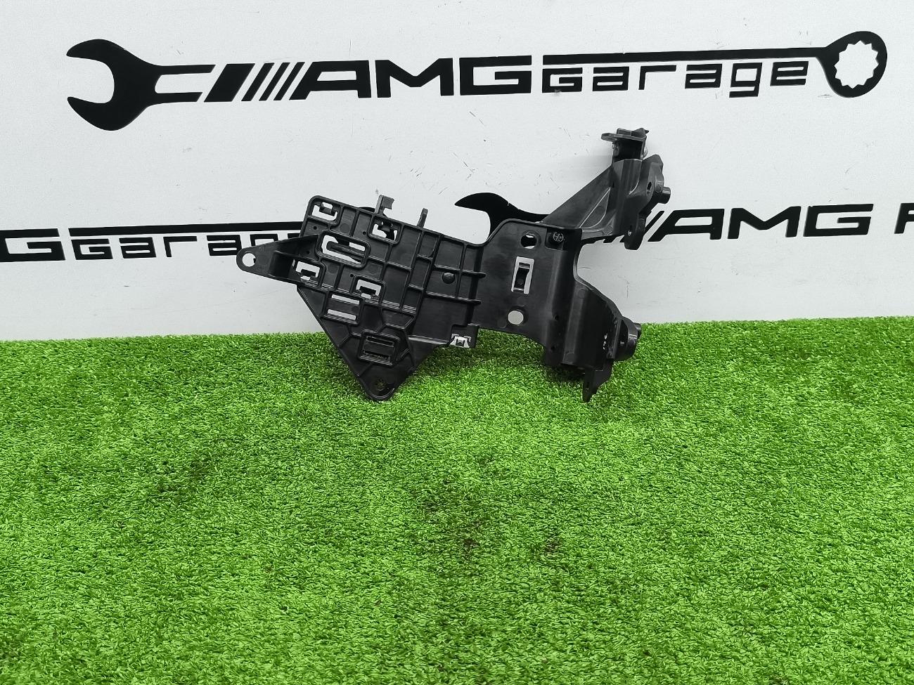 Запчасть кронштейн BMW X6 2023 G06 B57D30B 13628599057 контрактная Кронштейн BMW X6 2023 G06 B57D30B 13628599057 контрактная