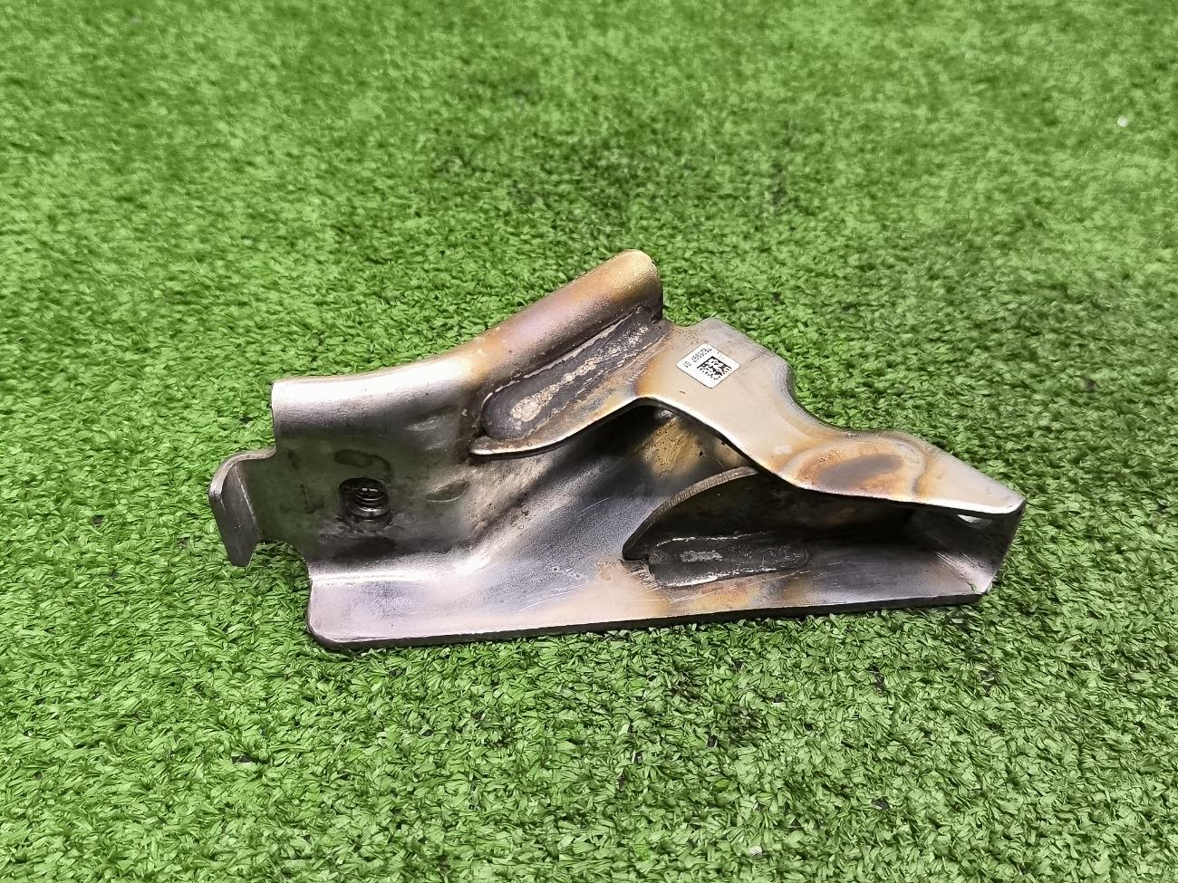 Держатель X6 2023 G06 B57D30B