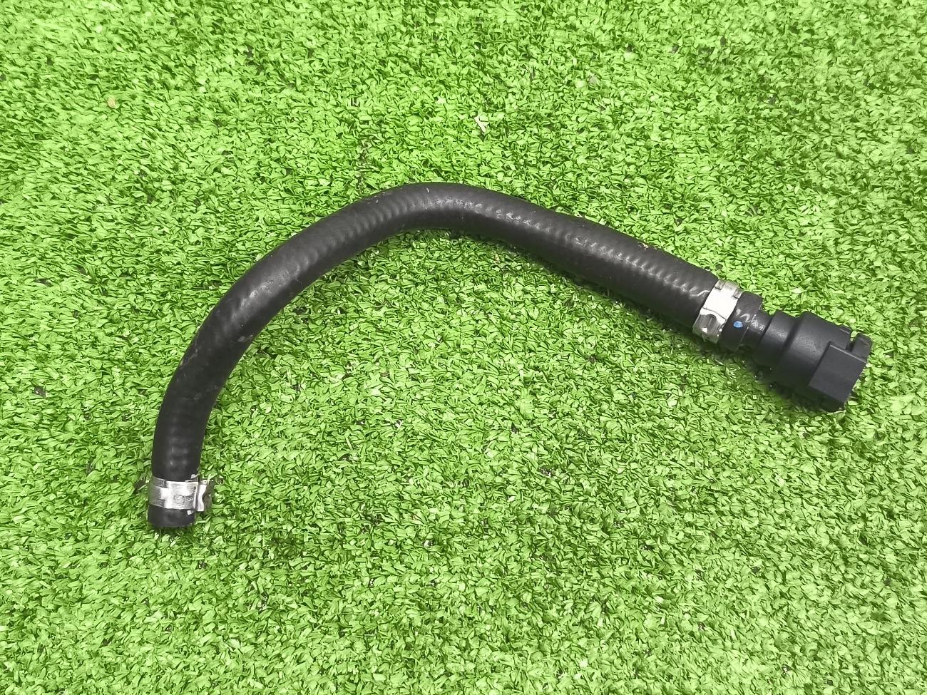 Трубопровод X6 2023 G06 B57D30B Трубопровод X6 2023 G06 B57D30B