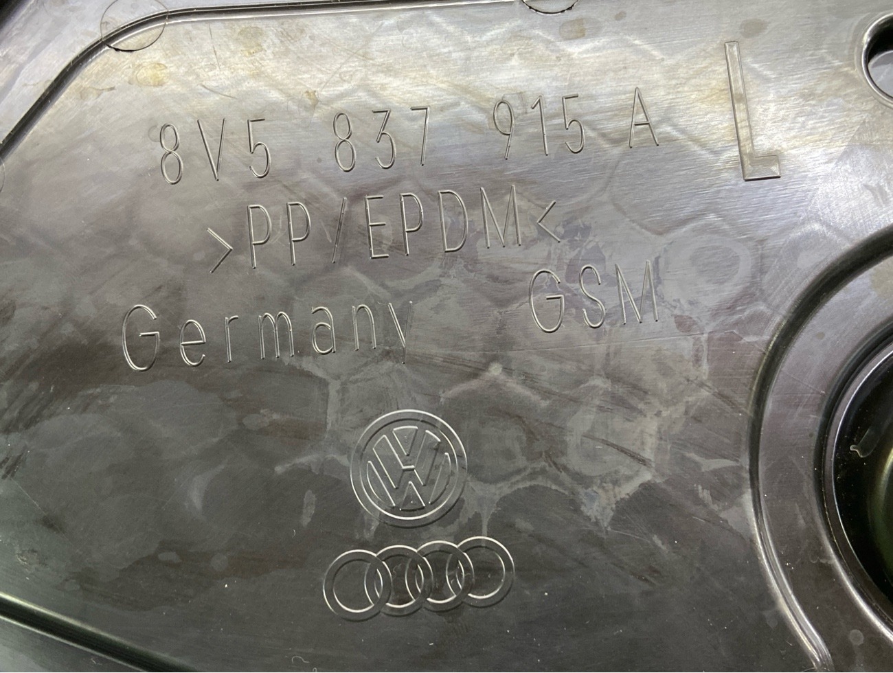 Накладка двери задняя левая AUDI Q3 F3B