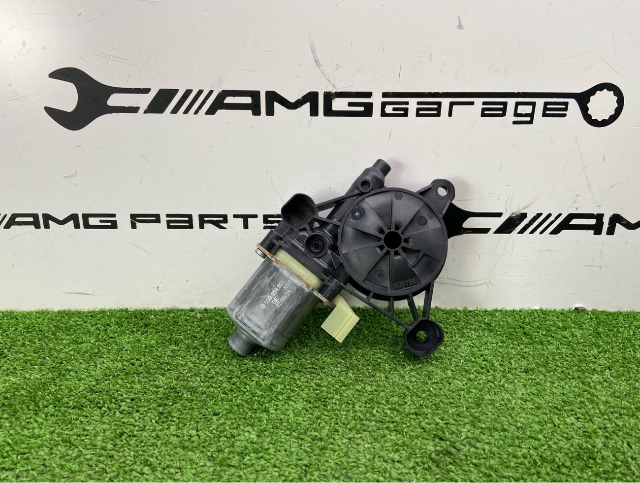 Мотор стеклоподъемника задний левый AUDI Q3 2024 F3B 5Q0959801C контрактная