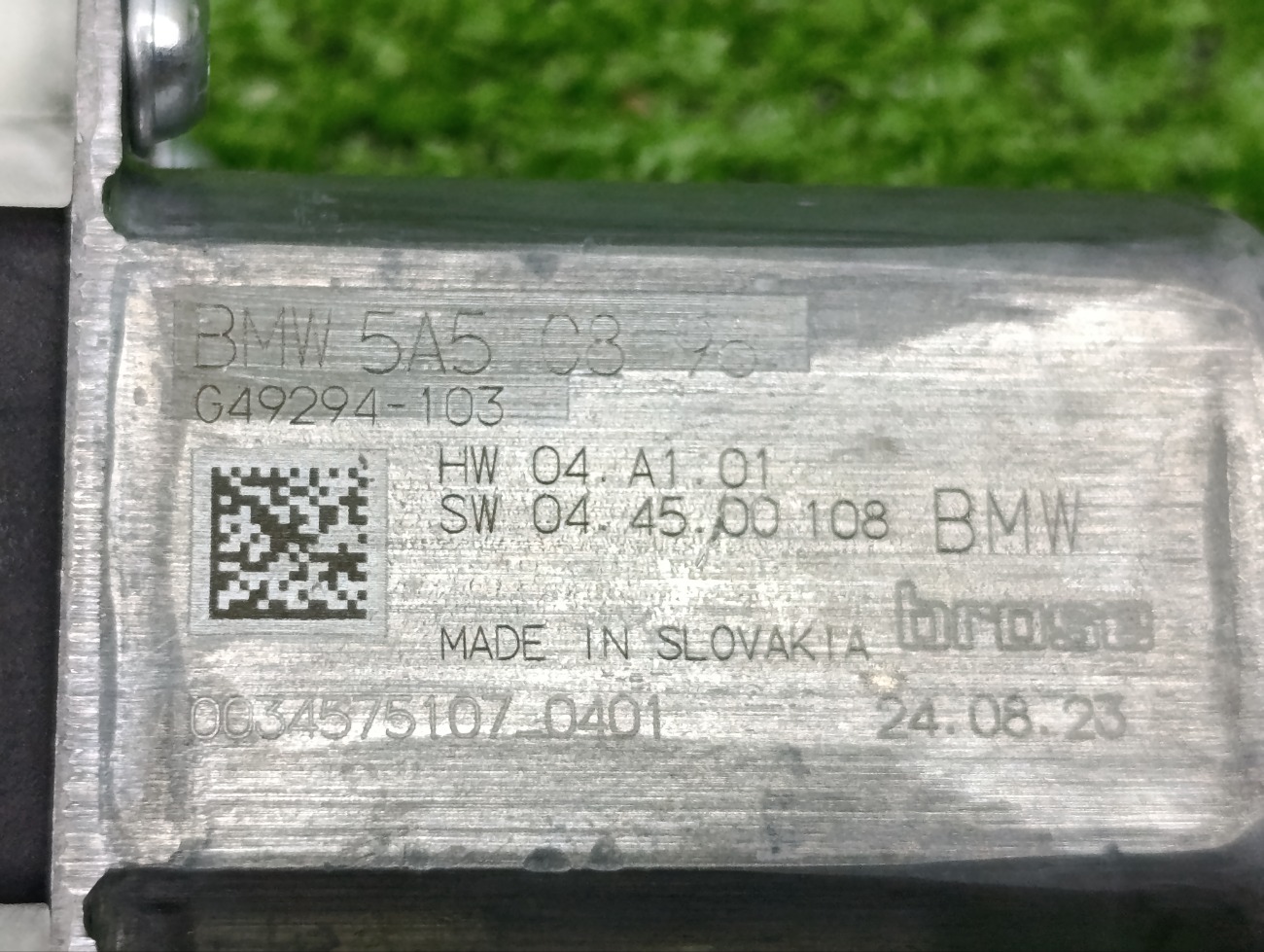 Мотор стеклоподъемника задний правый X3 2023 G01 B47D20U