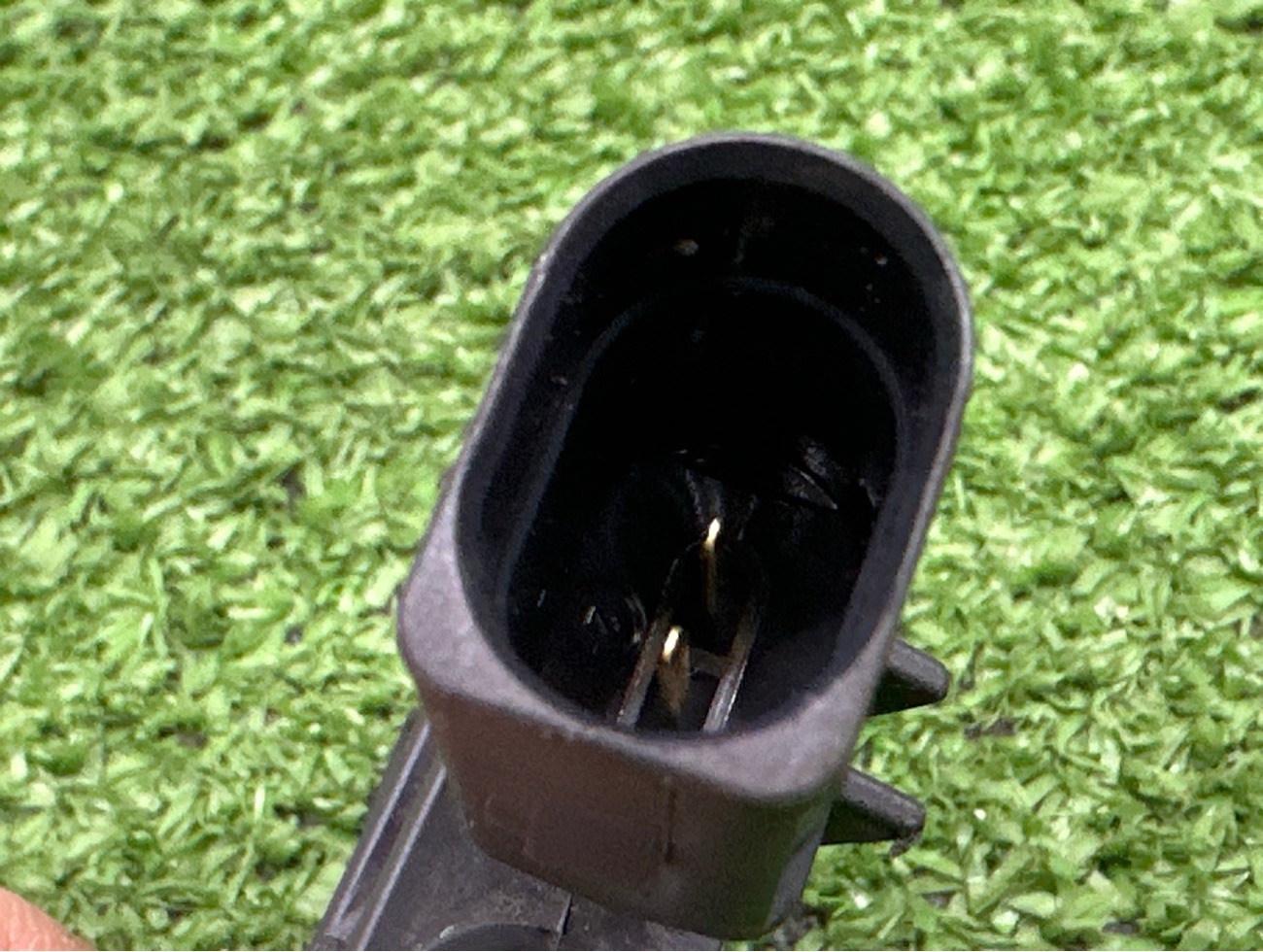 Датчик abs передний левый Q3 2024 F3B