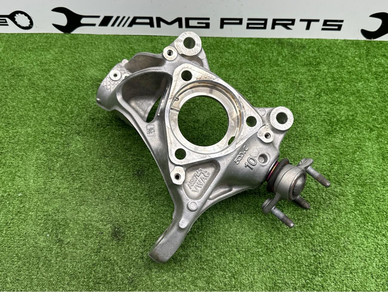 Поворотный кулак передний правый AUDI Q3 F3B Поворотный кулак передний правый AUDI Q3 F3B