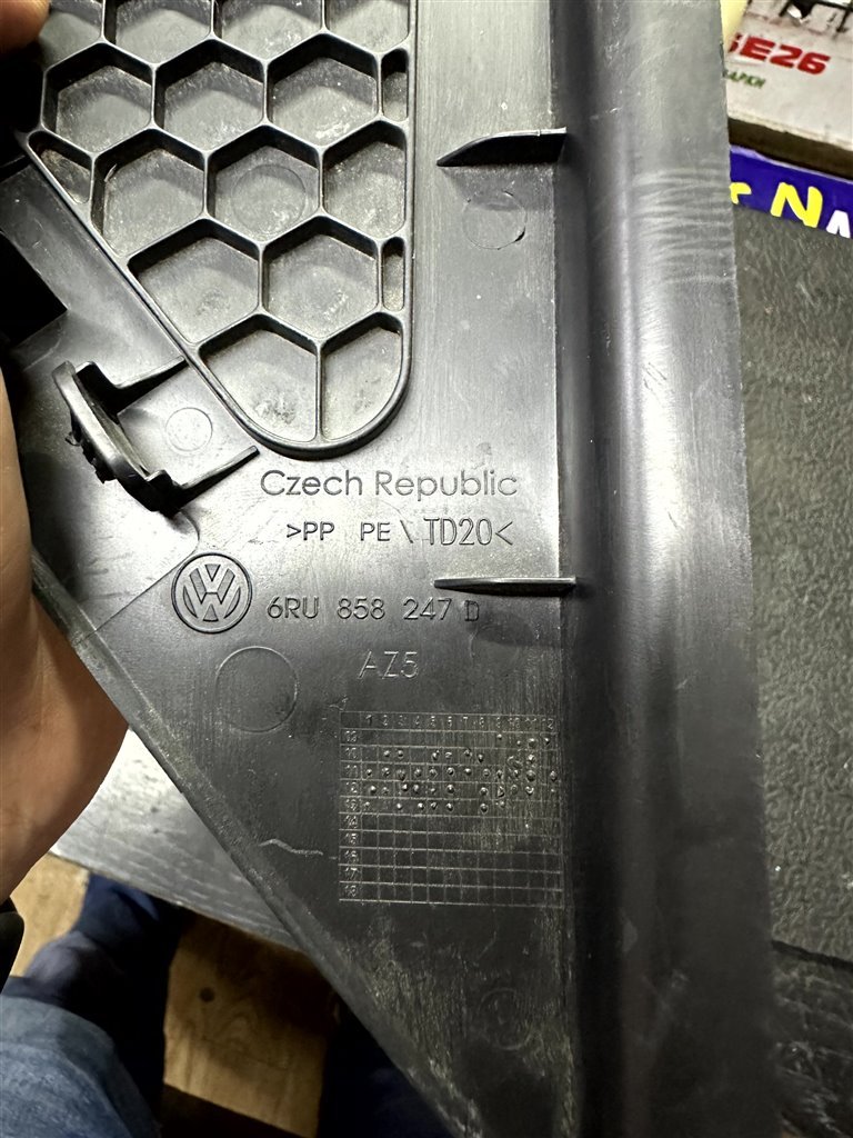 Накладка Торпедо VOLKSWAGEN POLO CFNA