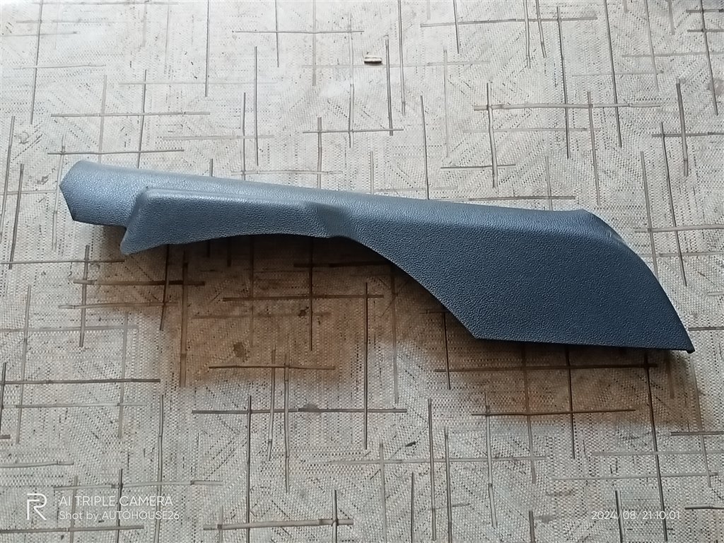 Накладка порога задняя правая VOLKSWAGEN POLO 2013 CFNA 6ru867766 Б/У