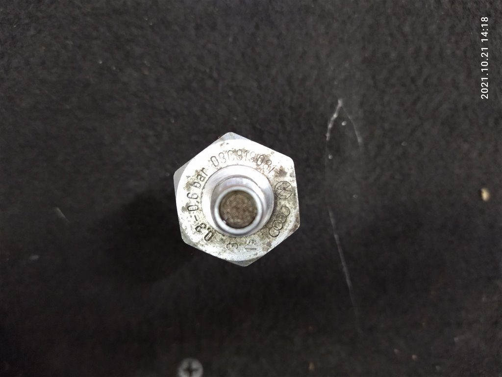 Датчик давления масла POLO 2013 CFNA