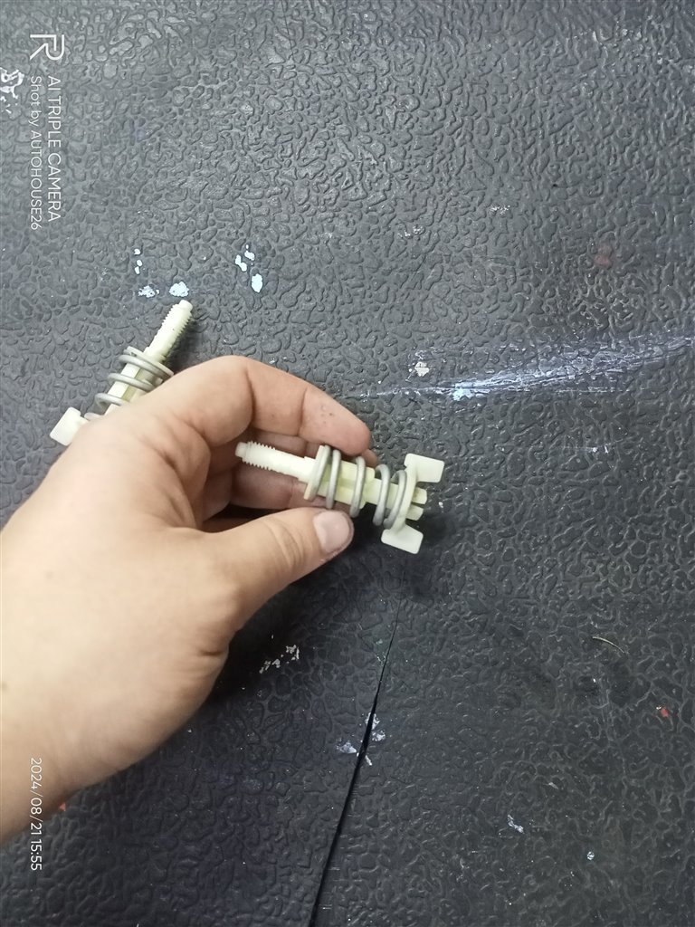 Клипса фонаря (пара) POLO 2013 CFNA