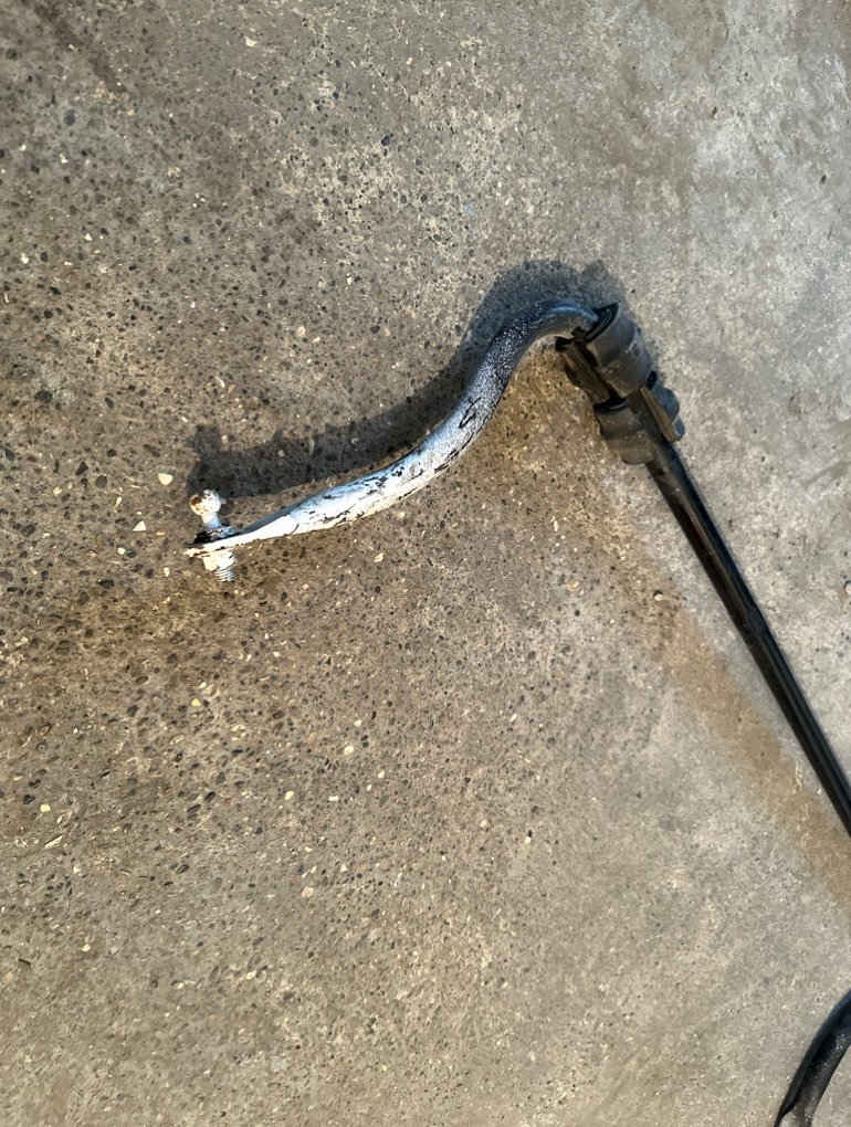 Стабилизатор передний 308 EP6