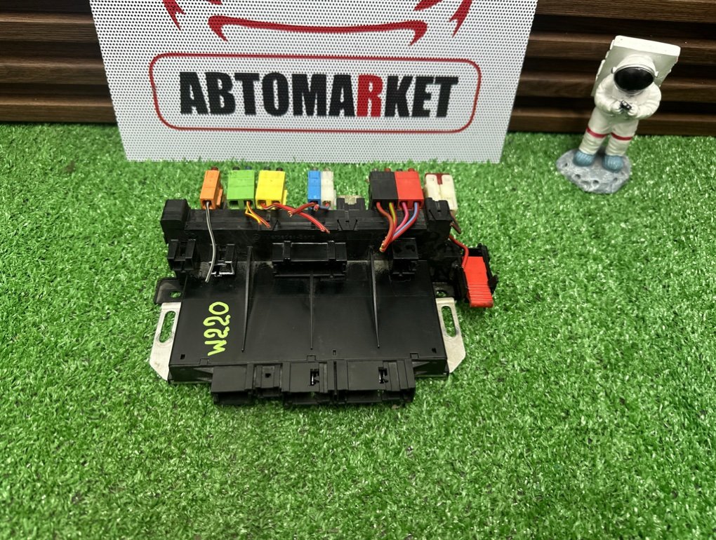 Блок управления MERCEDES-BENZ S-CLASS 2001 W220 M112.944 A0205451932 Б/У