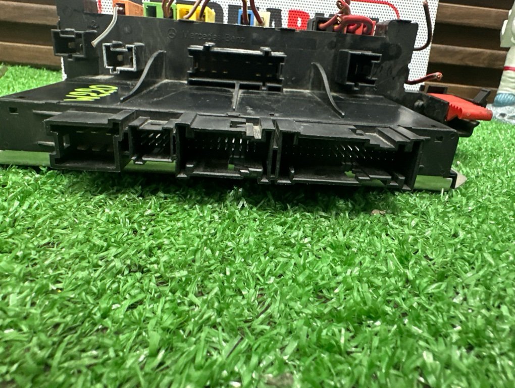 Блок управления S-CLASS 2001 W220 M112.944