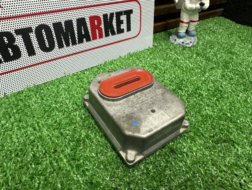 Блок розжига ксенона MERCEDES-BENZ S-CLASS W220 M112.944 Блок розжига ксенона MERCEDES-BENZ S-CLASS W220 M112.944