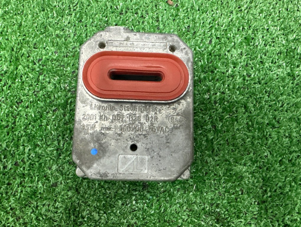 Блок розжига ксенона S-CLASS 2001 W220 M112.944 Блок розжига ксенона S-CLASS 2001 W220 M112.944